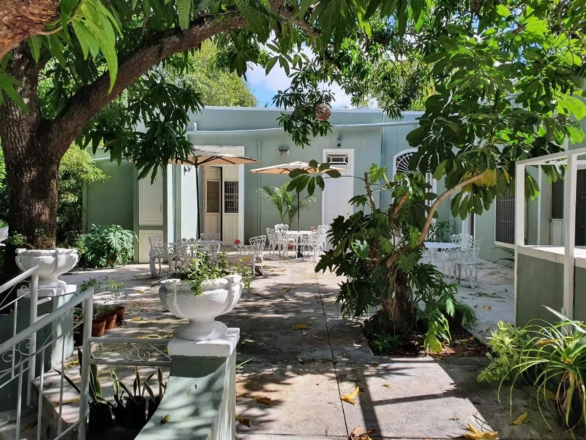 Bed & Breakfast Hotel Boutique Casa Espejo Da Luca Merida Mexico